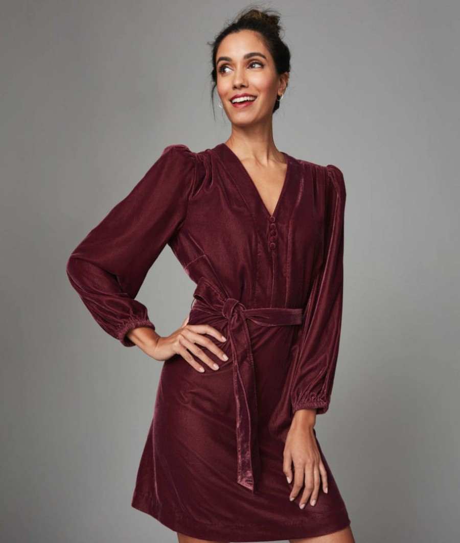 Women * | Cheap Untuckit Belted Velvet Mickie Dress Dresses & Skirts Red